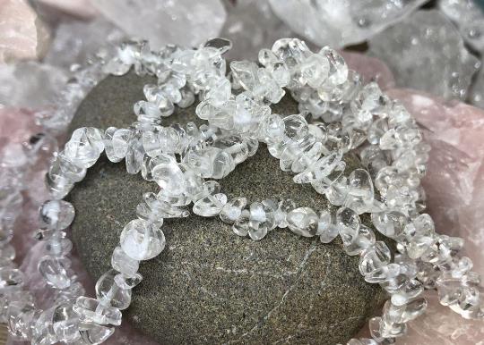 Minerální náhrdelník Křišťál - chips